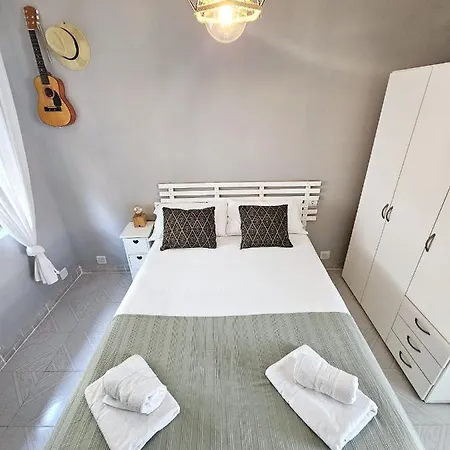 Cozynest - With Terrace Apartamento Alicante