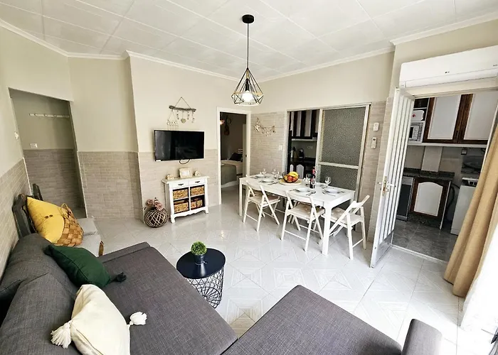Lägenhet Cozynest - With Terrace By Suncastle