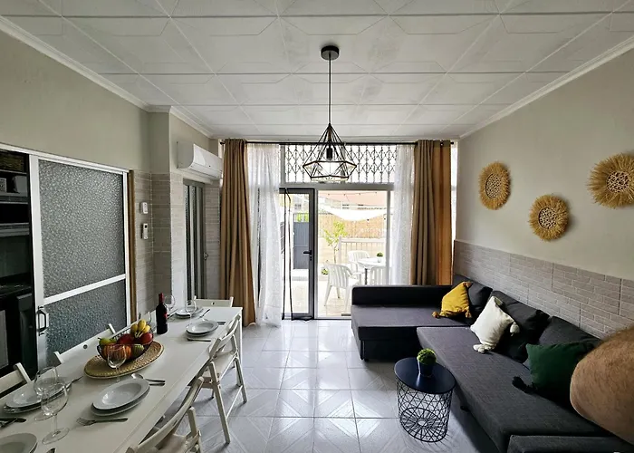 Cozynest - With Terrace By Suncastle * Alicante